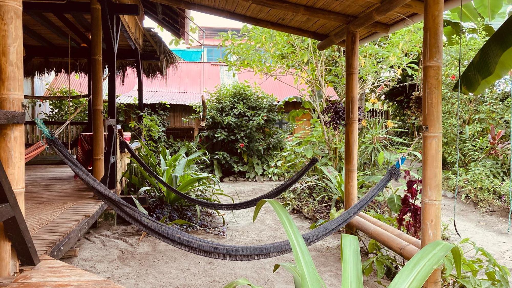 Hotel La Caleta à Mompiche Extérieur photo